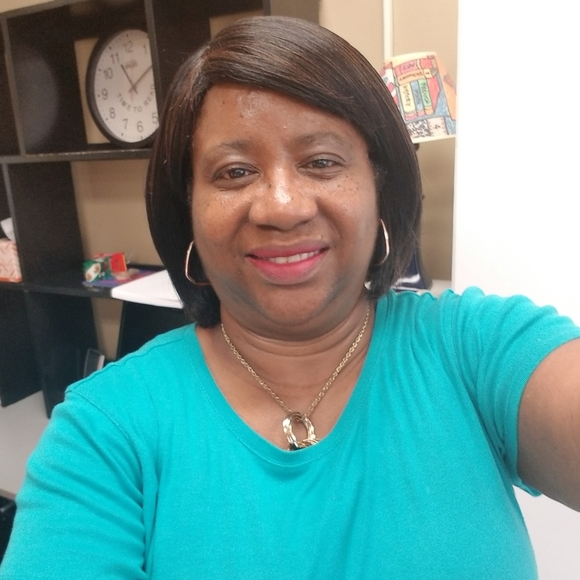 Posh Ambassador - Picture 4 of 6